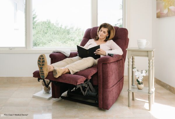 PLR 958 Legacy seated lift chair